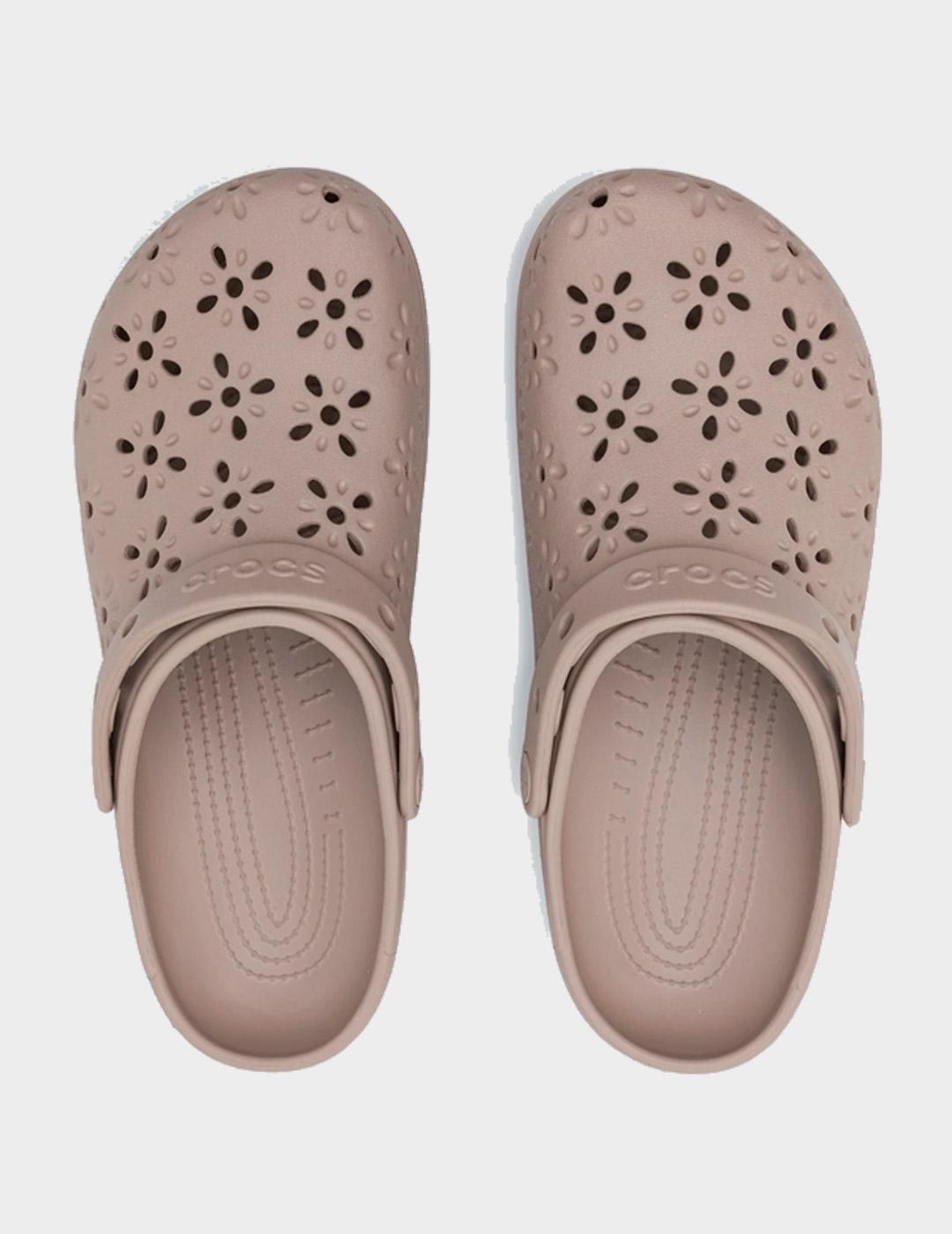 Zuecos Crocs Classic Floral Cut Out Clog Taupe
