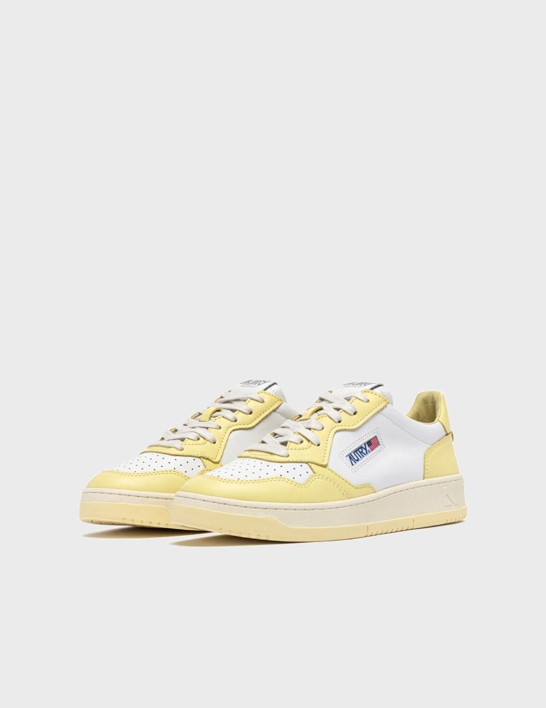 Zapatillas Autry Medalist Low Wom Leat/Leat Wht/Lm