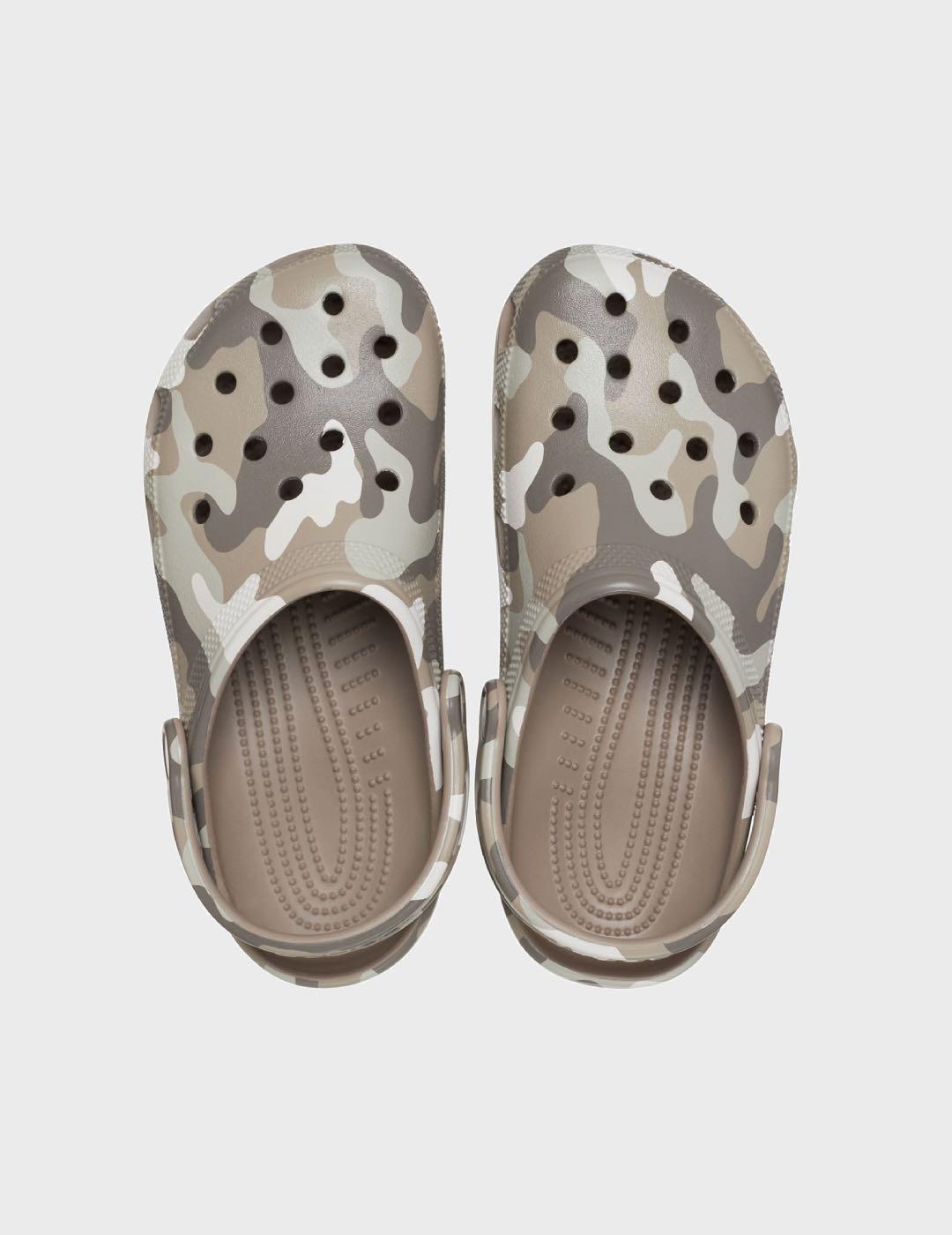 Zuecos Crocs Classic U Printed Camo Clog MushroomMulti